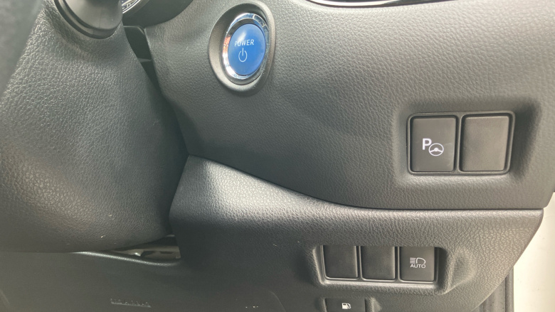 Toyota C-HR 1.8 Hybrid Dynamic 5dr CVT Hybrid Hatchback